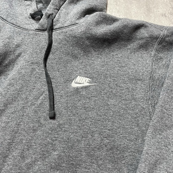 Nike Hoodie Gray Pullover Silver Embroidered Swoosh Sportswear Adult size XL - Picture 2 of 11